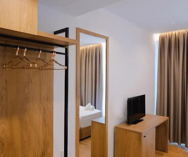 Aba Ξενοδοχείο Εξαμίλιο