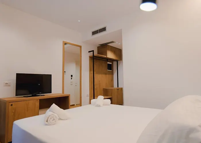 Ξενοδοχείο Aba Εξαμίλιο