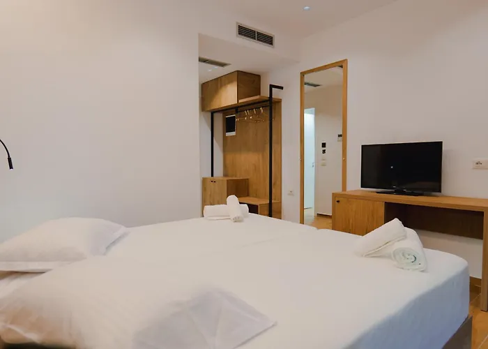 Ξενοδοχείο Aba Εξαμίλιο